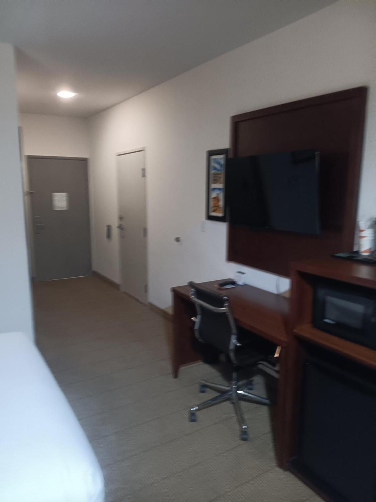 Hotel Comfort & 3*