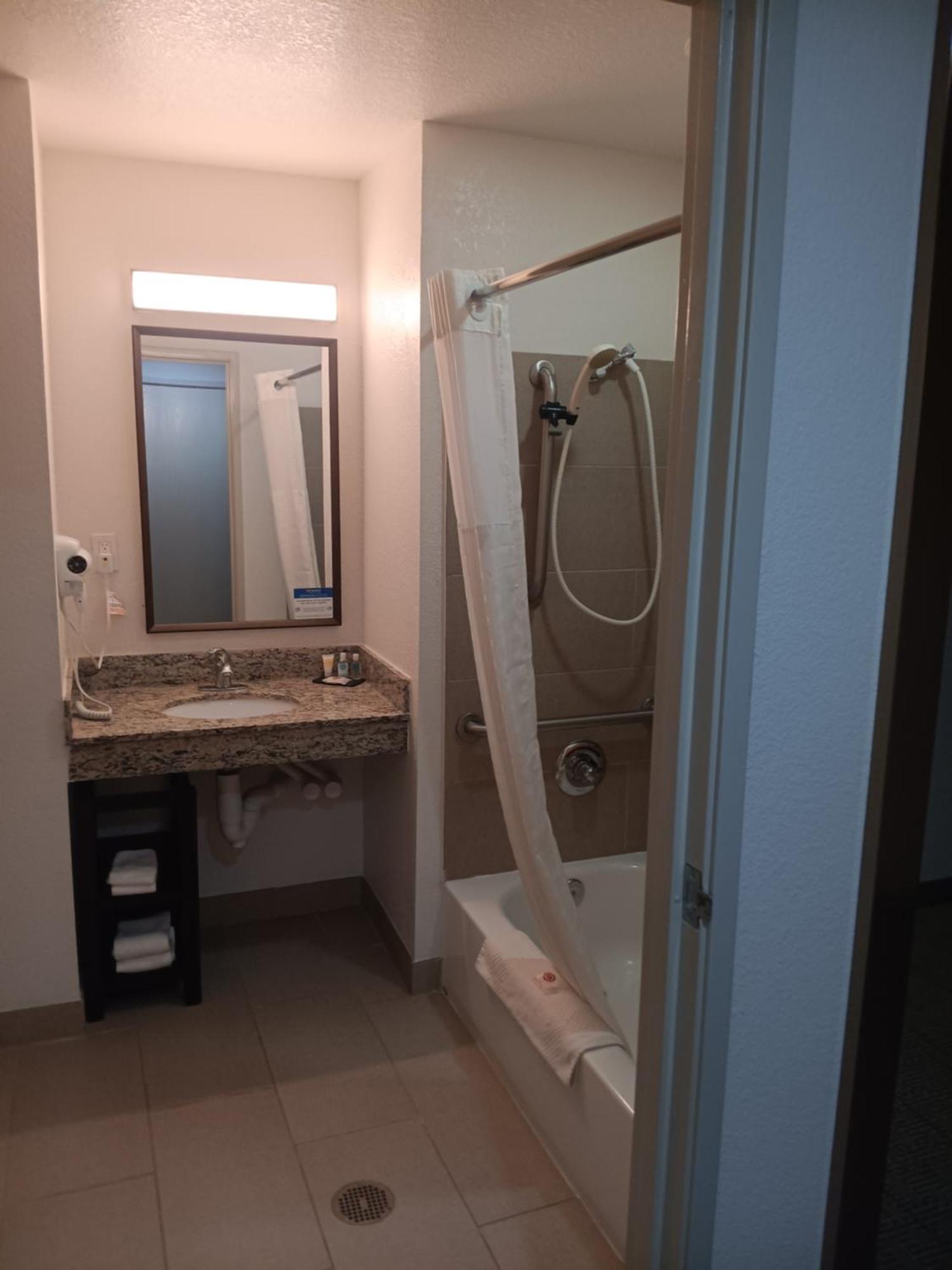 Comfort & 3* Aztec
