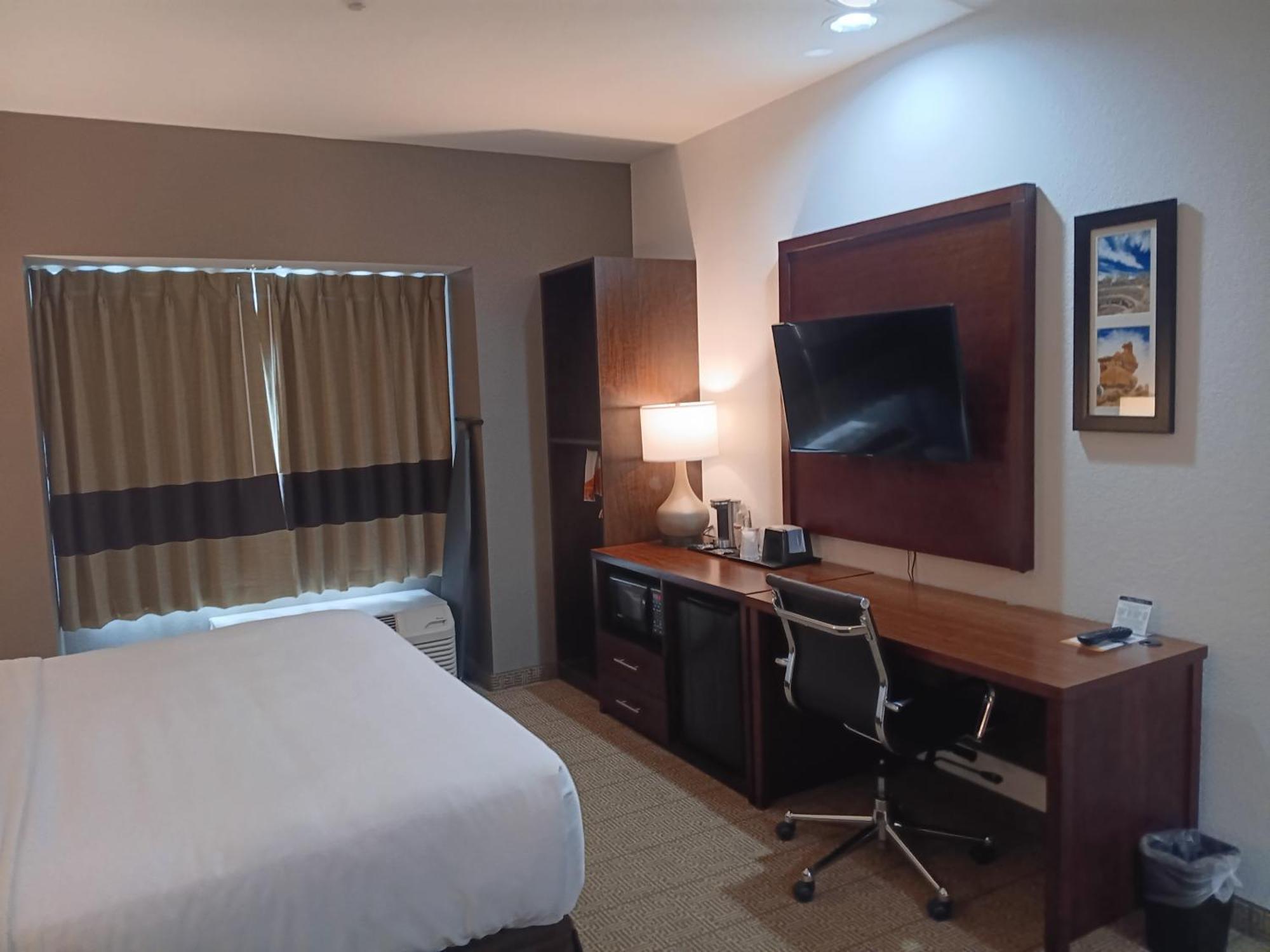 Comfort & Hotel Aztec
